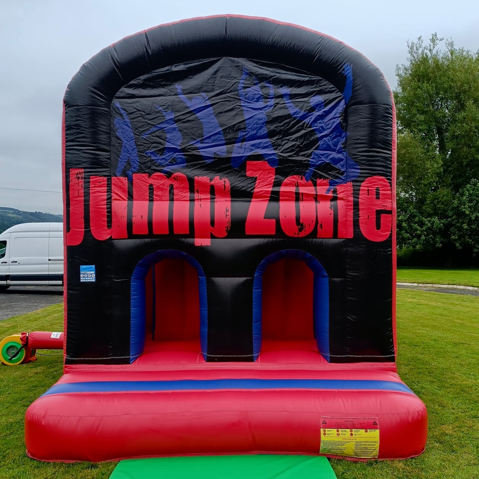 Jump Zone Obstacle course 40x12ft