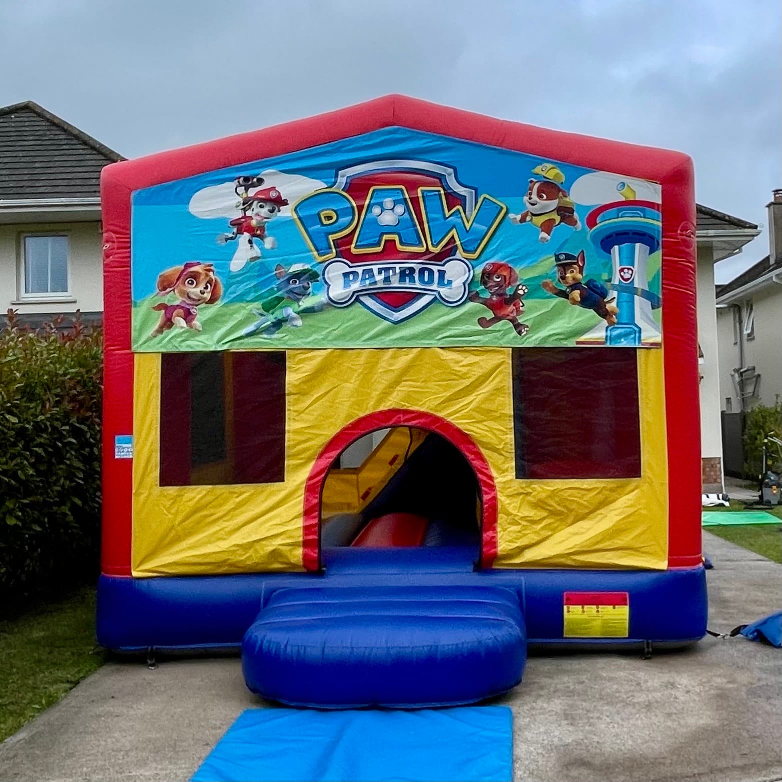 Paw Patrol Bouncy Castle with 6ft Slide 14ftx14ft