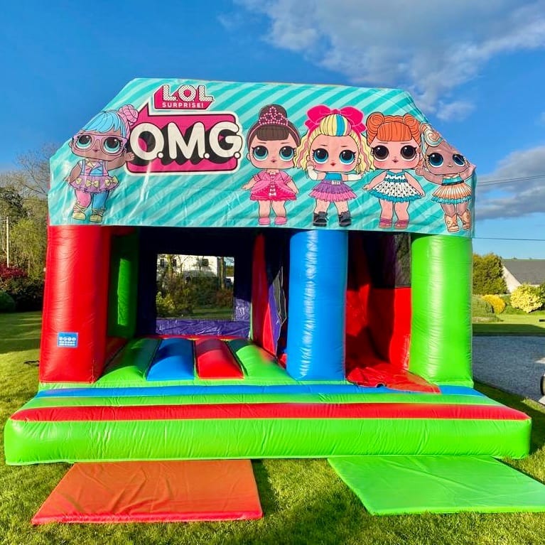 LOL Surprise Castle, Large slide 17x17ft